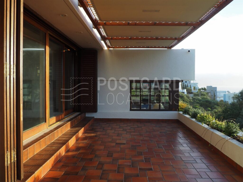 Sophisticated Artist 70s House with Pool