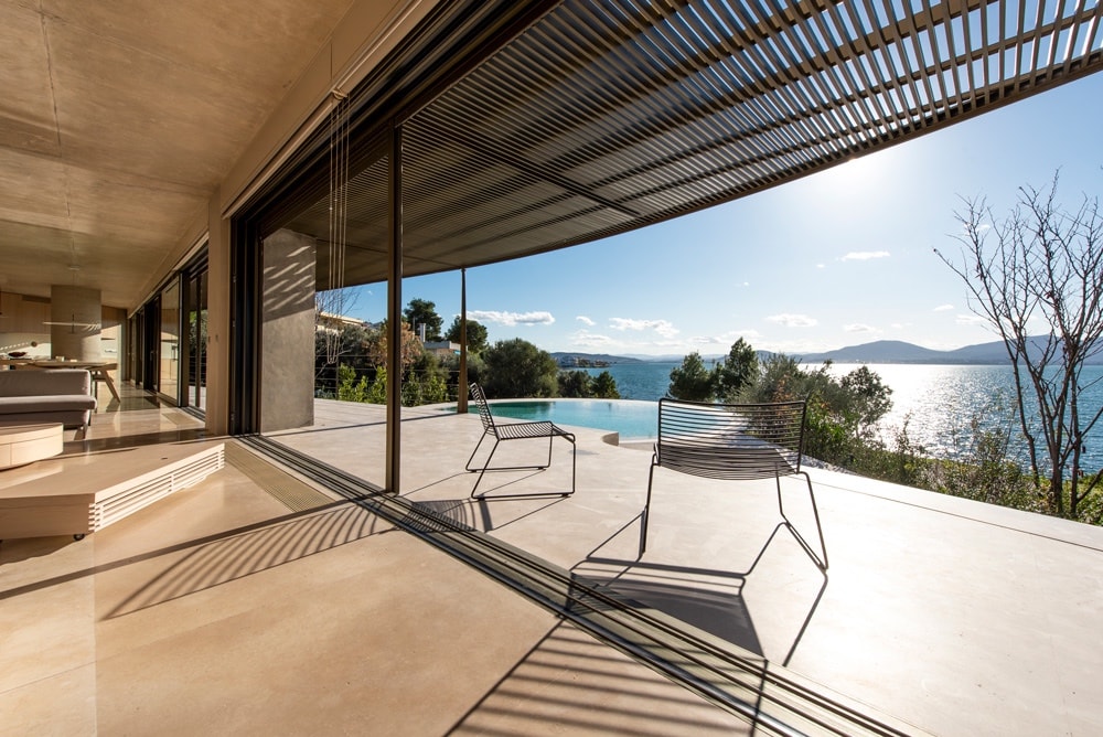 Minimalist geometric concrete house