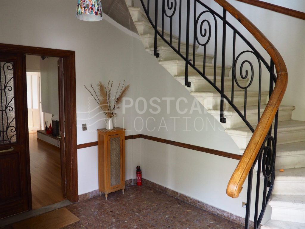 Neoclassical apartment with stonebuilt exterior