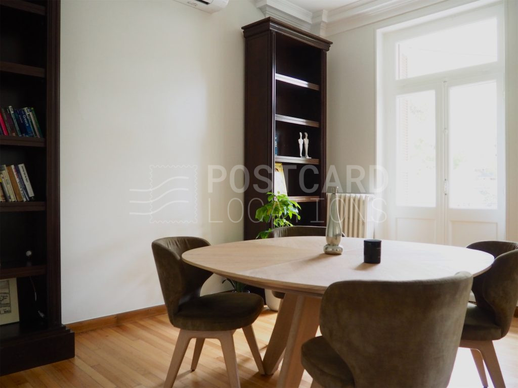 Neoclassical apartment with stonebuilt exterior