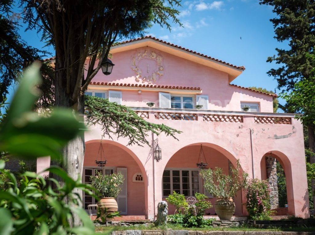 19th Century Mansion