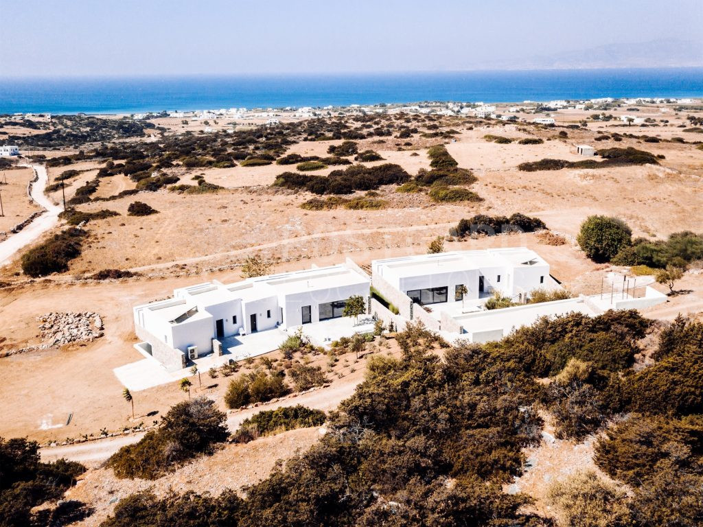 Secluded villa overlooking the Aegean Sea