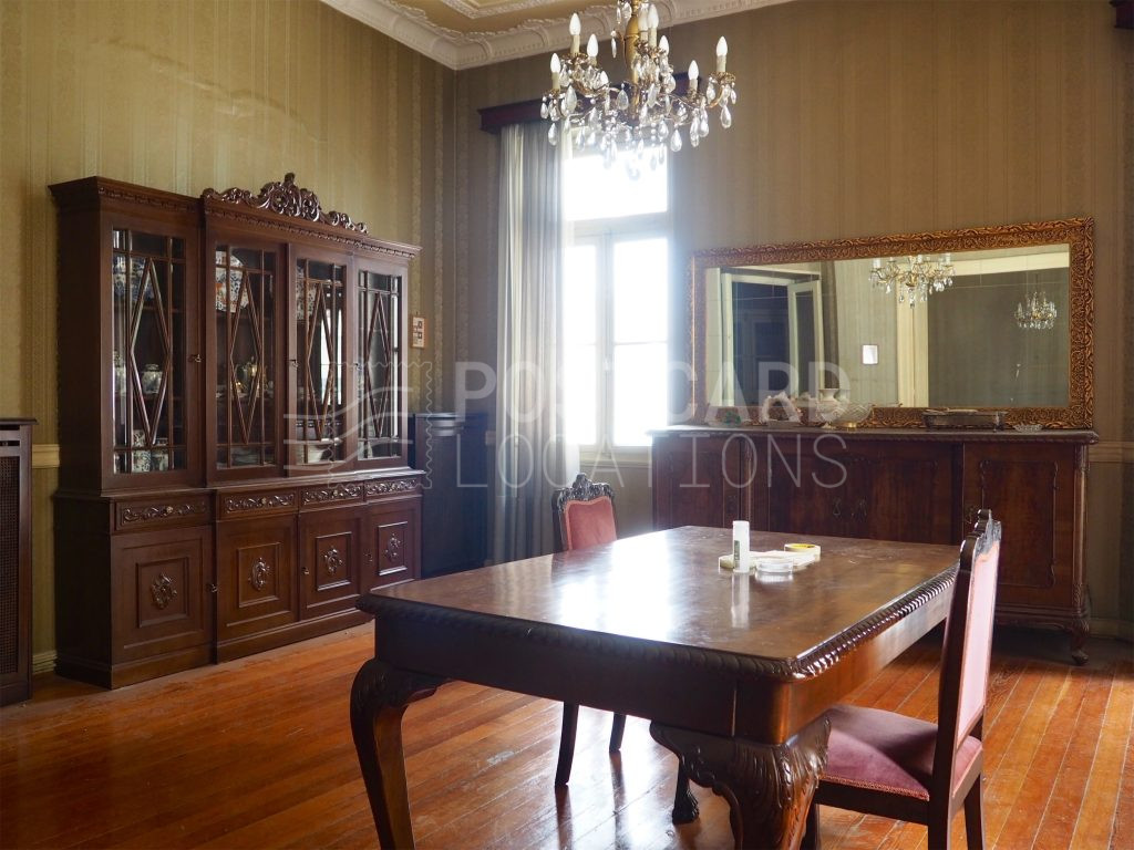 Large period apartment with tapestries