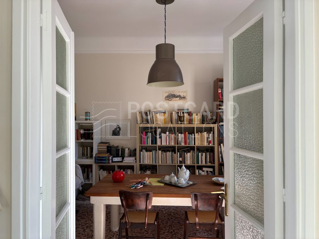 Apartment in townhouse with private courtyard and terrace