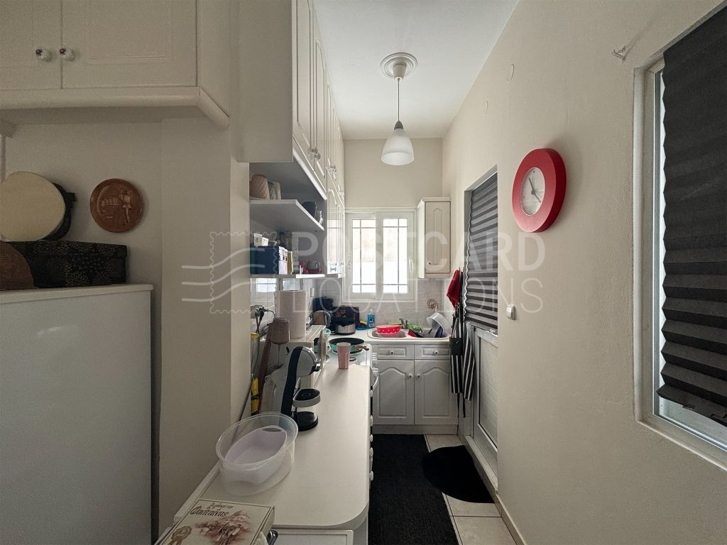 Apartment in townhouse with private courtyard and terrace