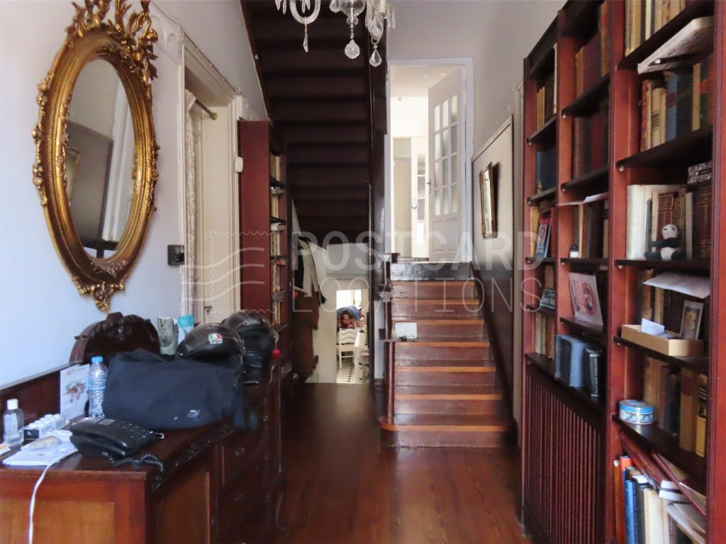 1930s neoclassical house with garden