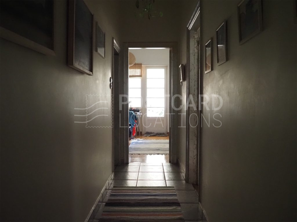 Period apartment with large spaces