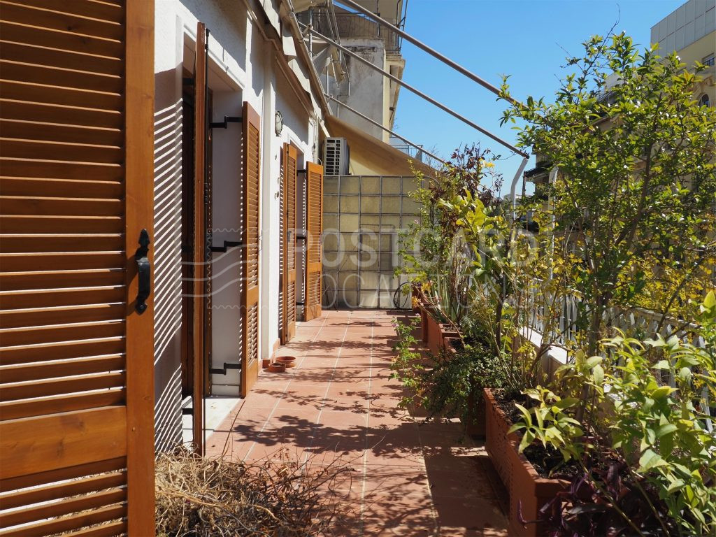 Open plan apartment in central Athens